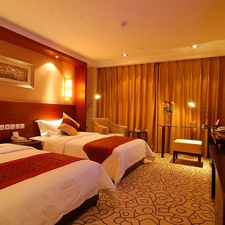 Dynasty International Hotel Kunming Habitación foto