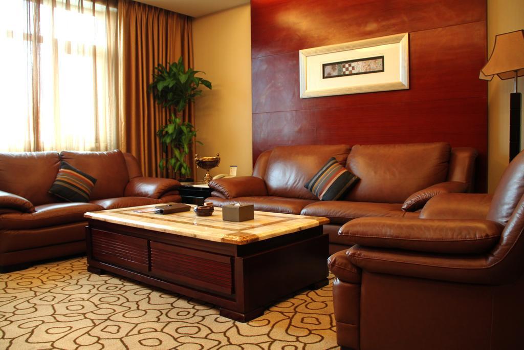 Dynasty International Hotel Kunming Habitación foto